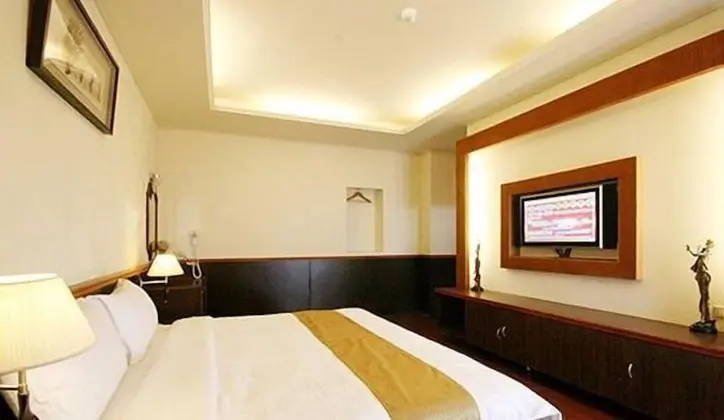 Deluxe Tek Büyük Yataklı Oda
