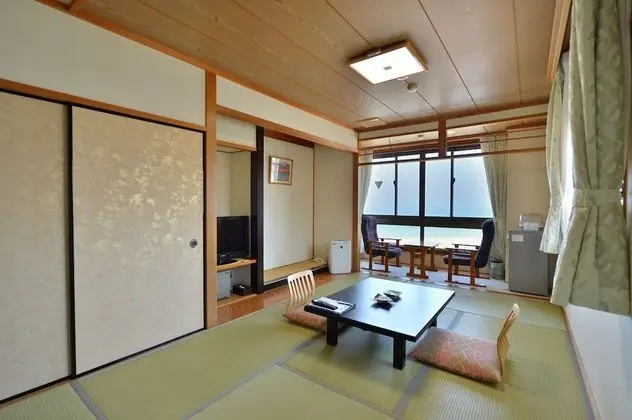 Traditional Oda, Sigara İçilmez, Deniz Manzaralı (Japanese Style, for 4 Guests)