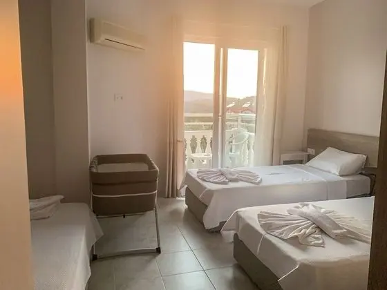Comfort Üç Kişilik Oda, Balkon
