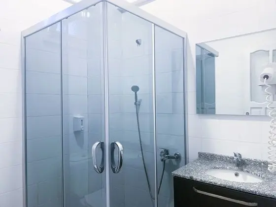 Comfort Üç Kişilik Oda, Balkon