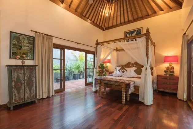 Villa, 3 Yatak Odası, Kişiye Özel Havuzlu, Bahçe Manzaralı