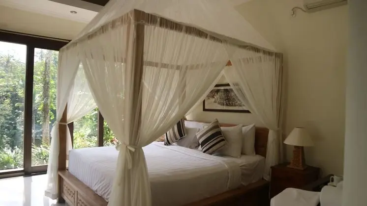 Standard Villa