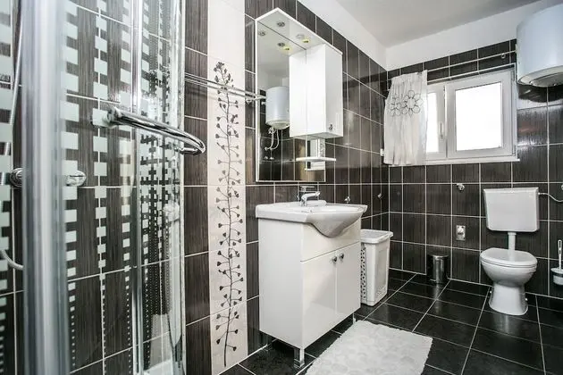 Apart Daire, 1 Büyük (Queen) Boy Yatak, Deniz Manzaralı (A2)