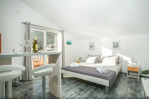 Comfort Stüdyo, 1 Büyük (Queen) Boy Yatak, Deniz Manzaralı (A1)