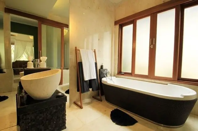 Luxury Süit, 1 Çift Kişilik Yatak, Özel Banyo, Bahçe Manzaralı
