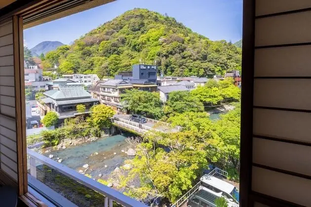Traditional Oda (River view, Half Board)