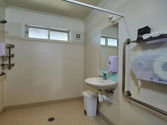 Sleepy Hollow with Shared Bathroom