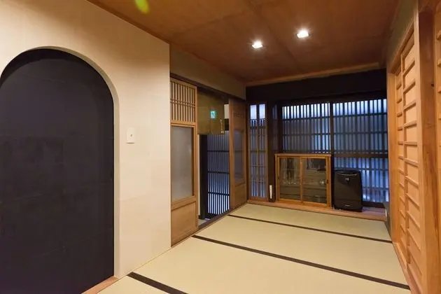 Ev (Machiya Townhouse)