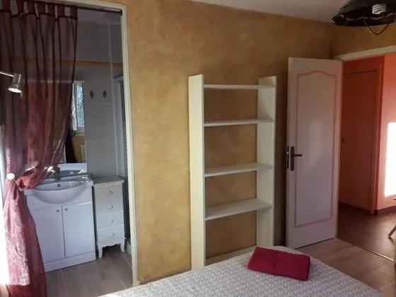 Tek Büyük Yataklı Oda, Bahçe Manzaralı