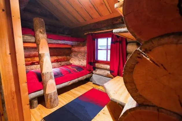 Large Chalet (5 Persons, East Village)