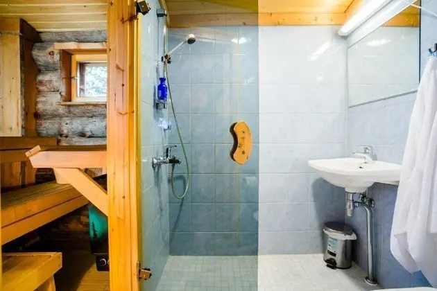 Large Chalet (5 Persons, East Village)