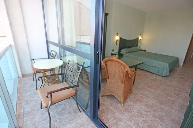 Büyük Yataklı Tek Kişilik Oda, Balkon