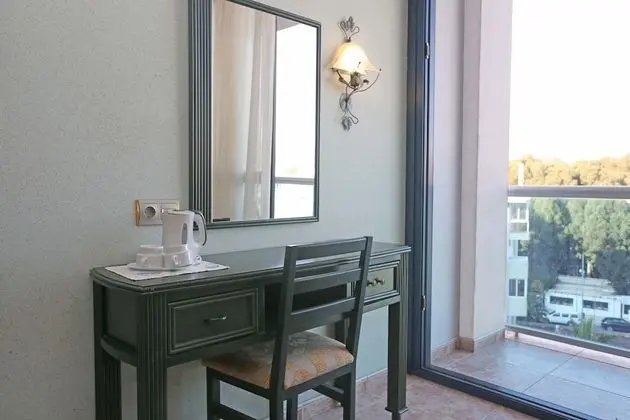 Büyük Yataklı Tek Kişilik Oda, Balkon