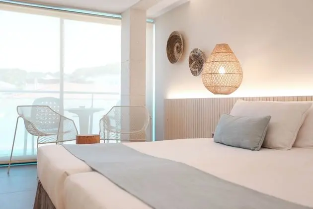 Tek Büyük Yataklı Oda, Deniz Manzaralı (MEDITERRANEAN)