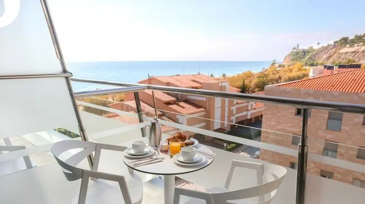 Tek Büyük Yataklı Oda, Deniz Manzaralı (MEDITERRANEAN)