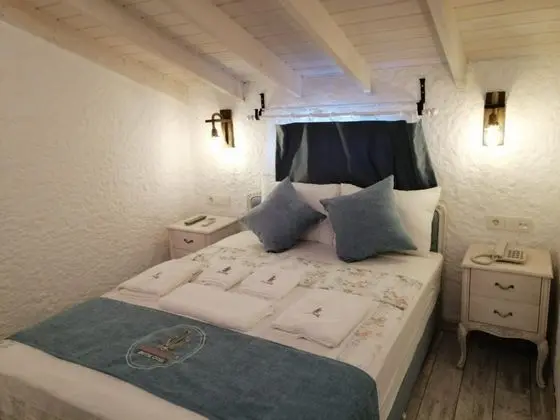 Çatı Katı Standart Oda, Bahçe Manzaralı, 2. Kat