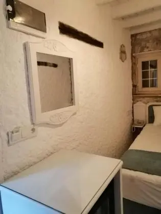 Standart Oda, Manzarasız, Penceresiz