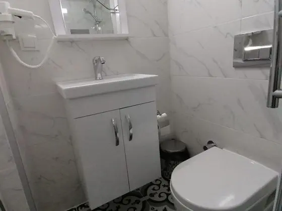 Standart Oda, Manzarasız, Penceresiz