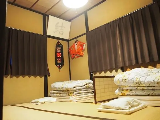 Traditional Ortak Ranzalı Oda, Sadece kadınlar için, Ortak Banyo (Japanese Style, Single Futon)