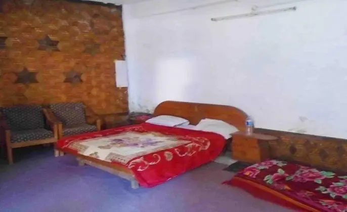 Standard Tek Büyük Yataklı Oda