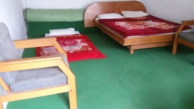 Standard Tek Büyük Yataklı Oda