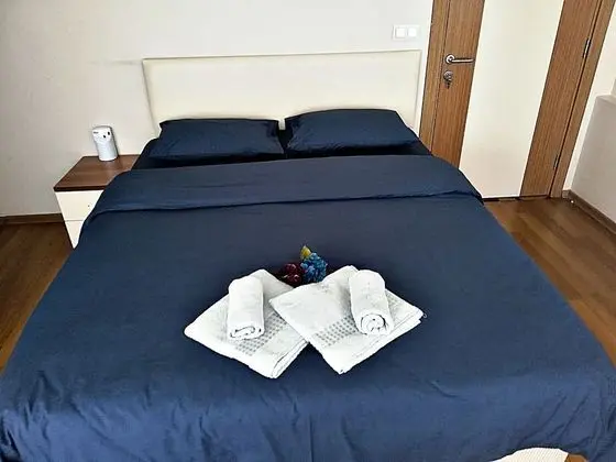 Suite, Sea View