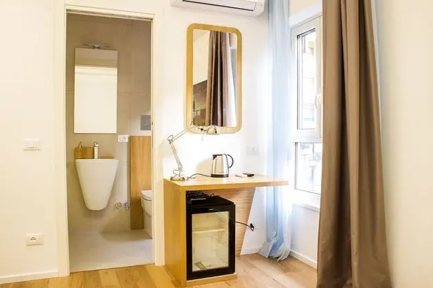 Junior Süit, Balkon