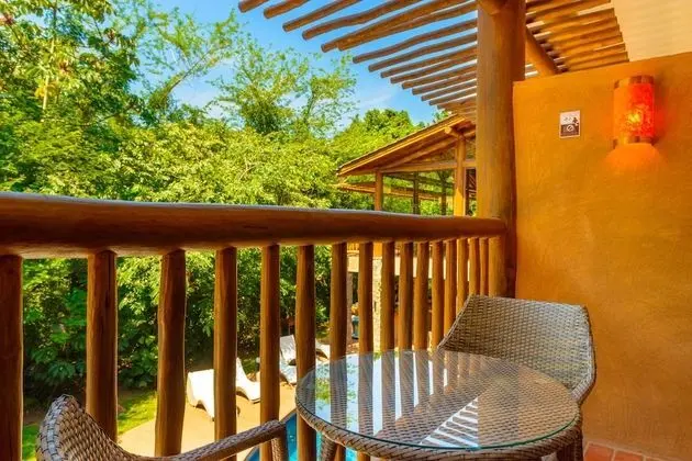Süit, Balkon