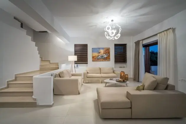 Villa, 3 Yatak Odası, Kişiye Özel Havuzlu, Deniz Manzaralı