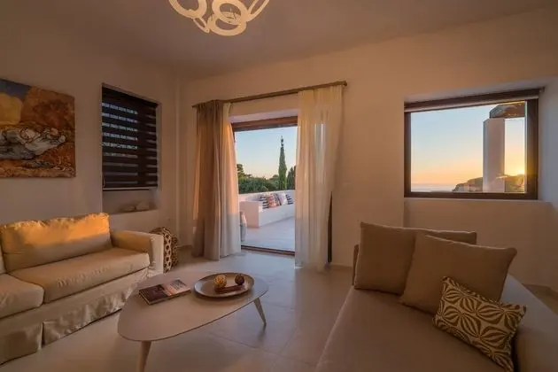 Villa, 3 Yatak Odası, Kişiye Özel Havuzlu, Deniz Manzaralı