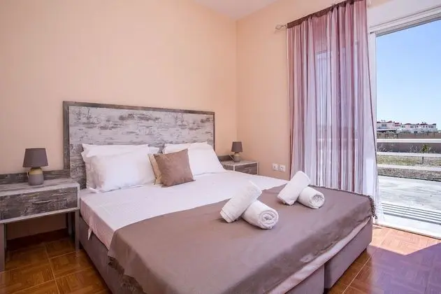 Villa, Havuz Manzaralı