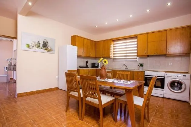 Villa, Havuz Manzaralı