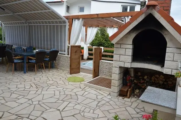 Deluxe Apart Daire, Jakuzi