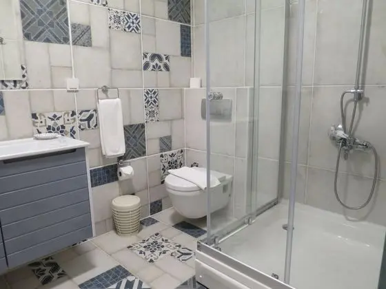 Üç Kişilik Oda