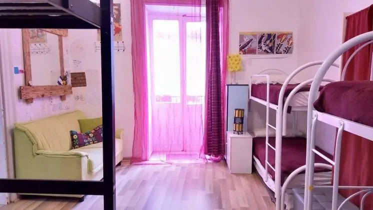 Ortak Ranzalı Oda, Karma Ranzalı Oda, Ortak Banyo