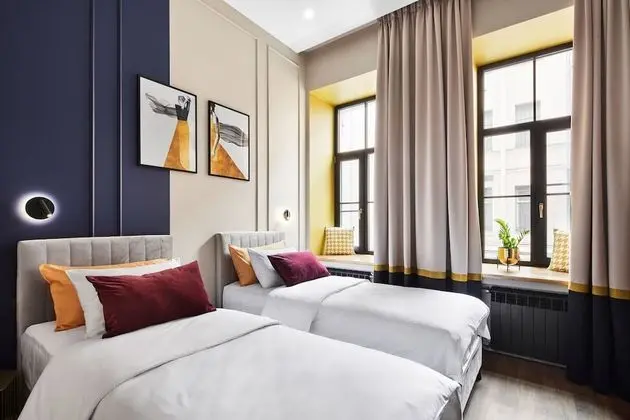 Standard Stüdyo, Avlu Manzaralı