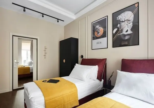 Standard Tek Büyük veya İki Ayrı Yataklı Oda