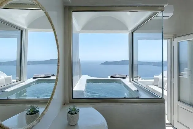 Grand View Suite with outdoor Hot Tub