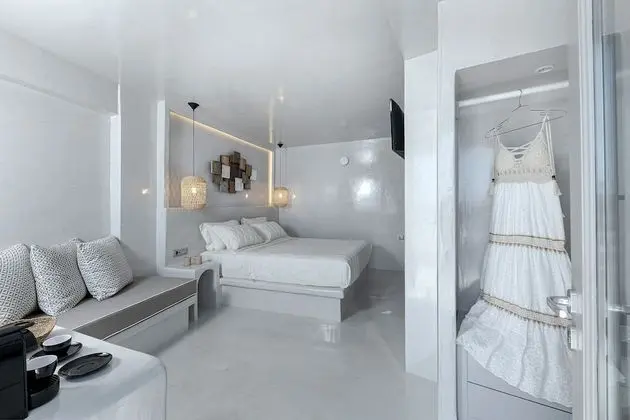 Scenic View Suite with plunge pool