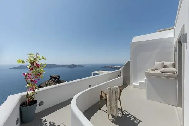 Scenic View Suite with plunge pool