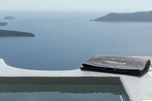 Scenic View Suite with plunge pool