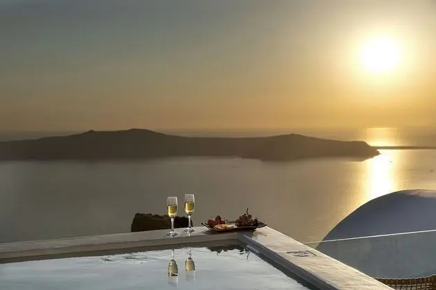 Scenic View Suite with plunge pool