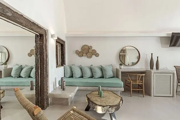 Unique View Suite with Plunge Pool