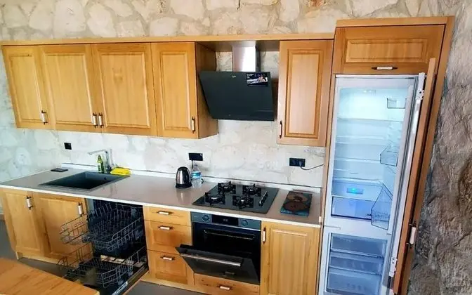 Aile Suiti, Deniz ve Dağ Manzaralı, 1. Kat