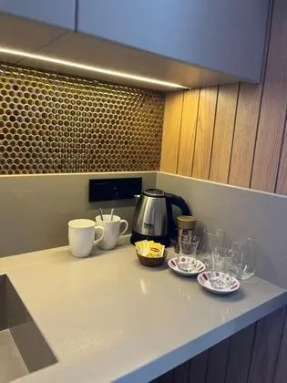 Deluxe Oda Balkonlu, Deniz veya Havuz Manzaralı, 2. Kat