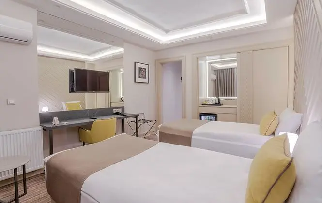 Standart Oda, Şehir Manzaralı