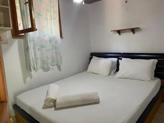 Aile Odası, Deniz ve Bahçe Manzaralı, Giriş Katı
