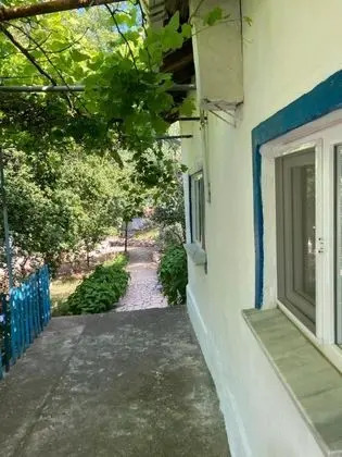 Aile Odası, Deniz ve Bahçe Manzaralı, Giriş Katı
