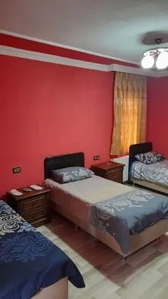 Üç Kişilik Oda