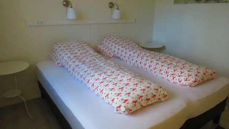 Üç Kişilik Oda, Ortak Banyo